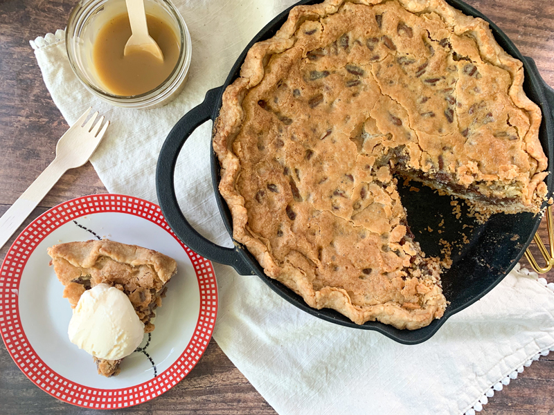 chocolate chip skillet pie